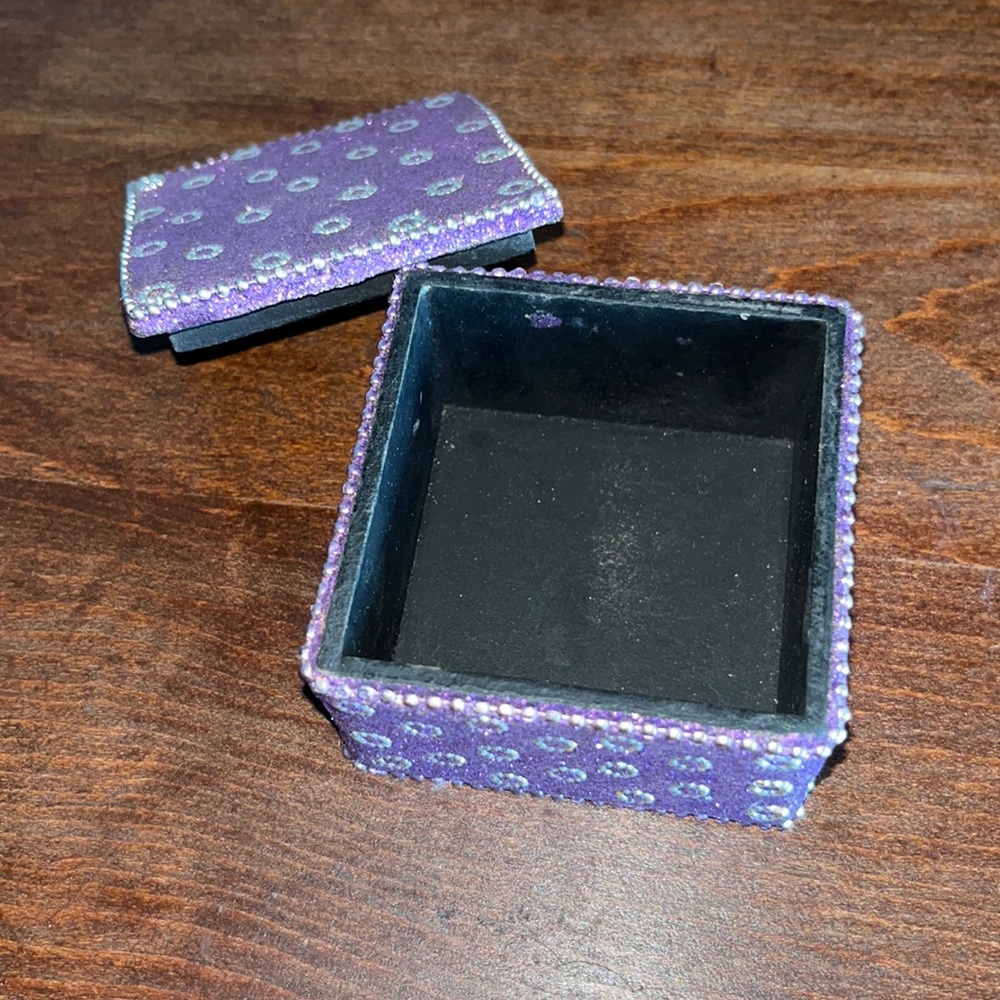 Decorative Ring Box